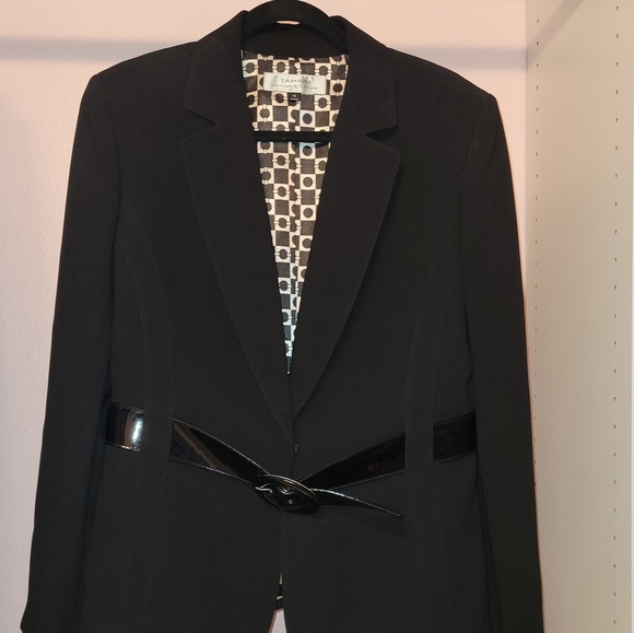 Plus Size Tahari Black Belted Suit Size 16 - Picture 2 of 5